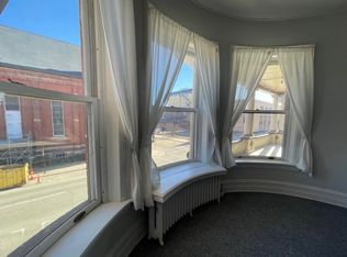 1005 Locust St #3, Dubuque, IA 52001