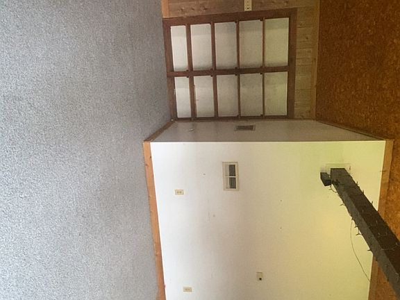 2nd image of 691 W Hill St #2