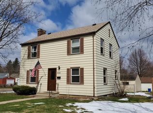 2021 3rd St E, Saint Paul, MN 55119