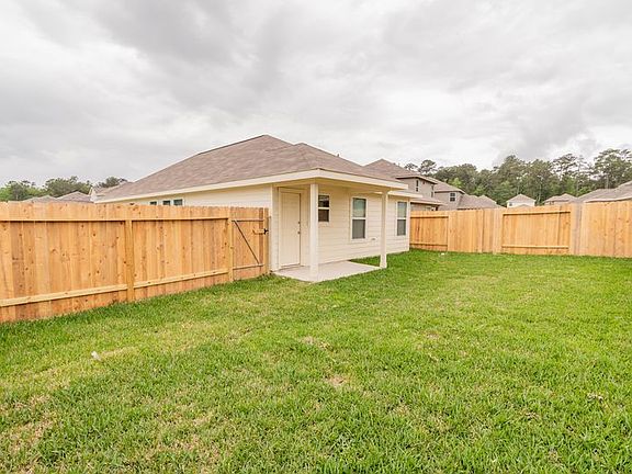 5th image of 504 Meadow Park Ln