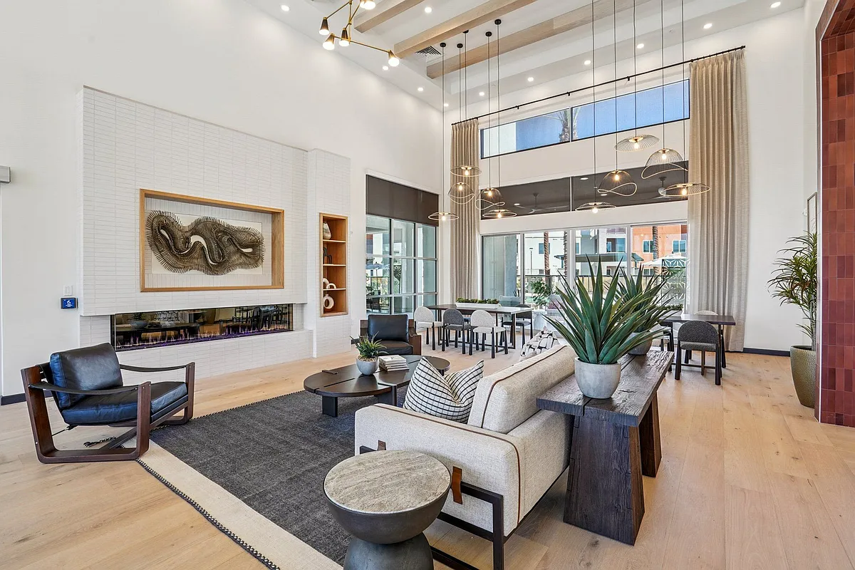 Building Photo - Cottonwood Ranch