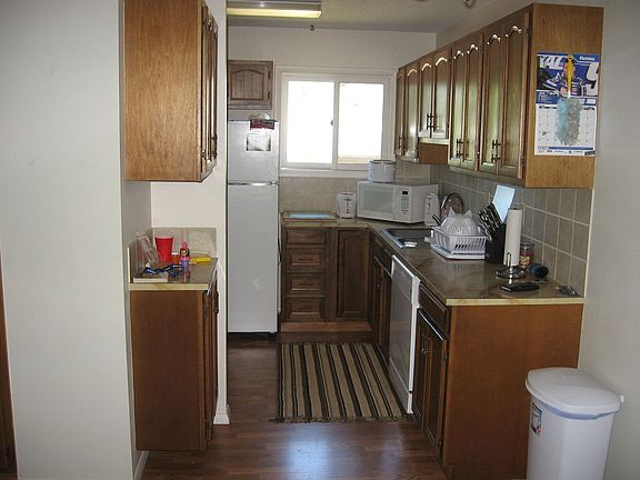 2nd image of 612 S 4th St