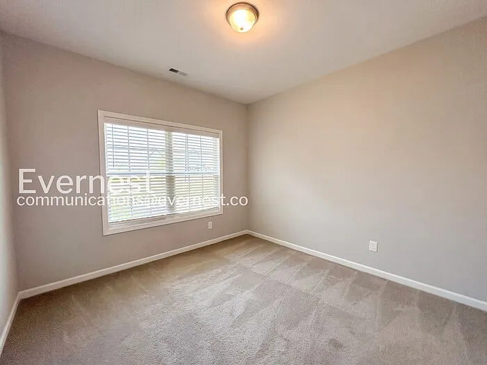 1402 Pipeline Ave — Photo 11
