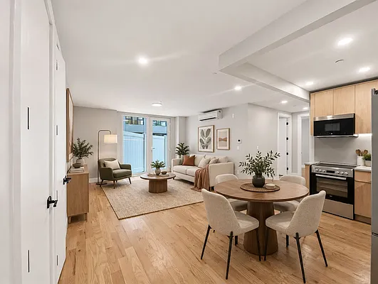 Living room, photo 1