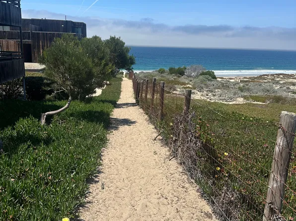125 Surf Way APT 328, Monterey, CA 93940