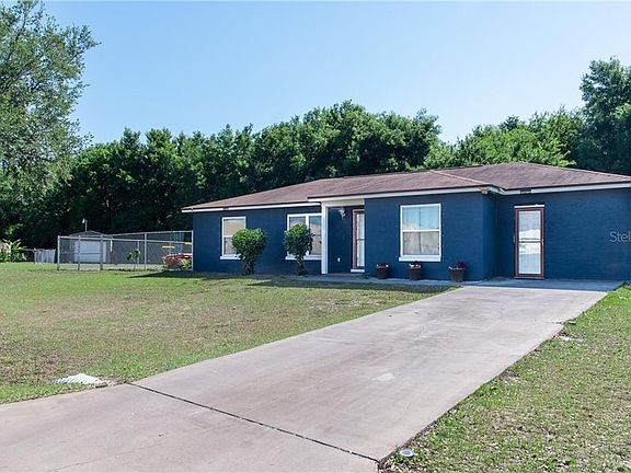 2nd image of 6021 Lakewood Ln