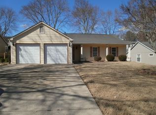 10500 Colony Glen Dr, Johns Creek, GA 30022