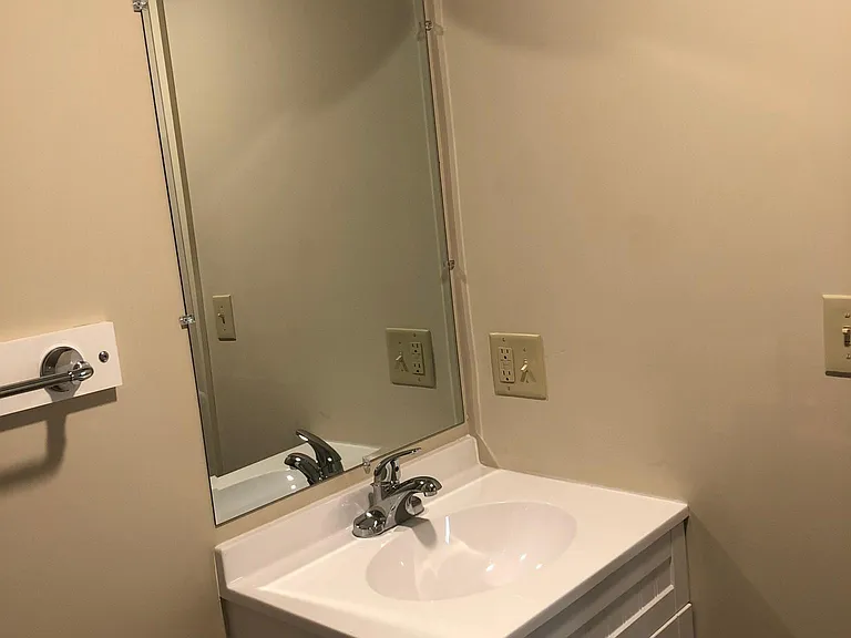 1st Floor 3/4 bathroom