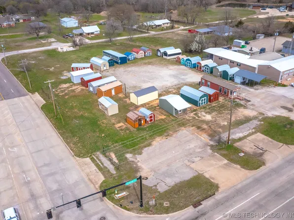 3000 E Arlington St, Ada, OK 74820