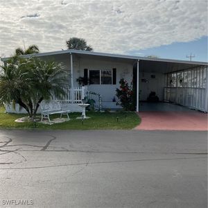 552 Freedom St, North Fort Myers, FL, 33917