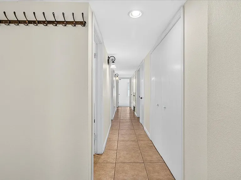609 Peerman Pl — Photo 31