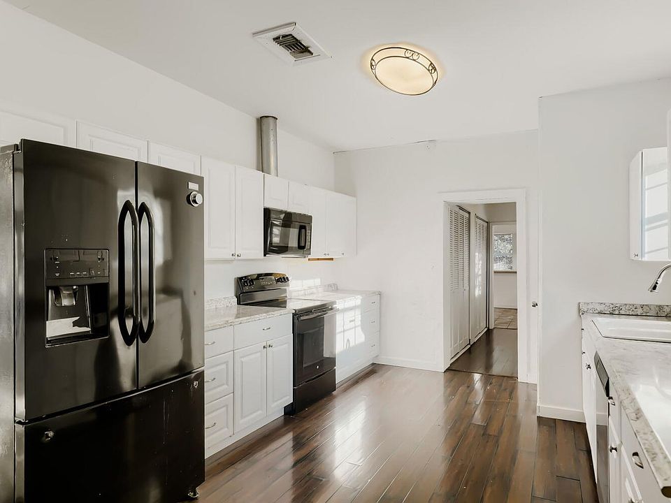 1st image of 604 S Donohoe St