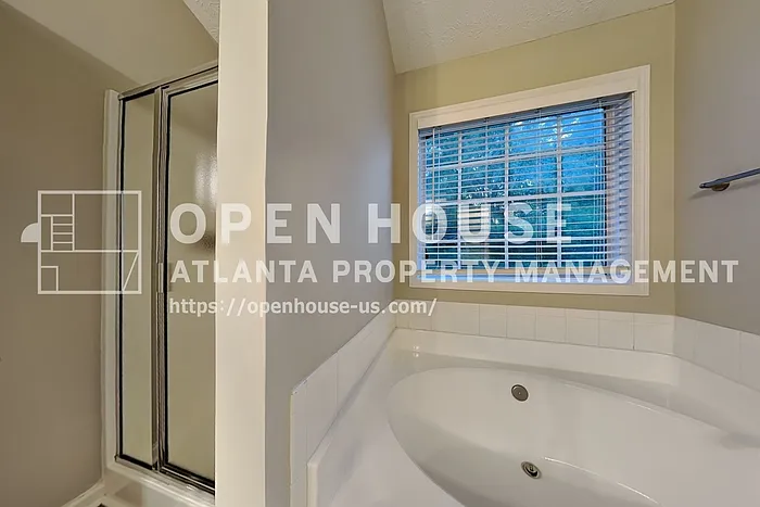1210 Webb Farm Ln — Photo 13