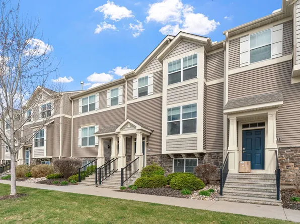 8945 SW Village Loop, Chanhassen, MN 55317