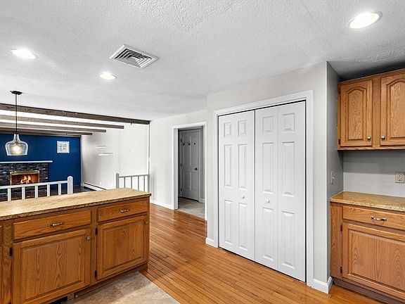 5th image of 36 Cooke Rd