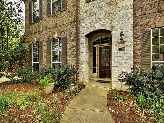 4th image of 11625 Georgian Oaks Dr