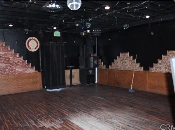 5th image of 10612 S Prairie Ave