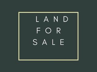 8 Beech Tree Ln, Becket, MA 01223