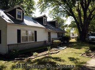 411 Gaines St, Sparta, TN 38583