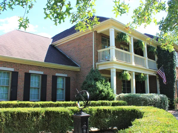 9003 Turfway Bend Dr, Powell, OH 43065