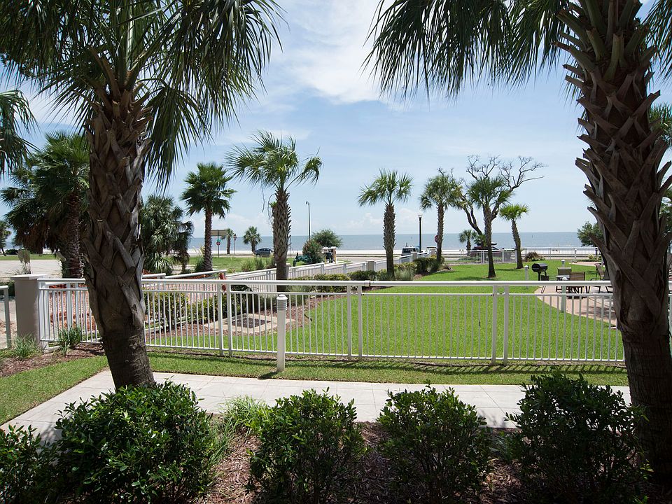 1st image of 2230 Beach Dr APT 101
