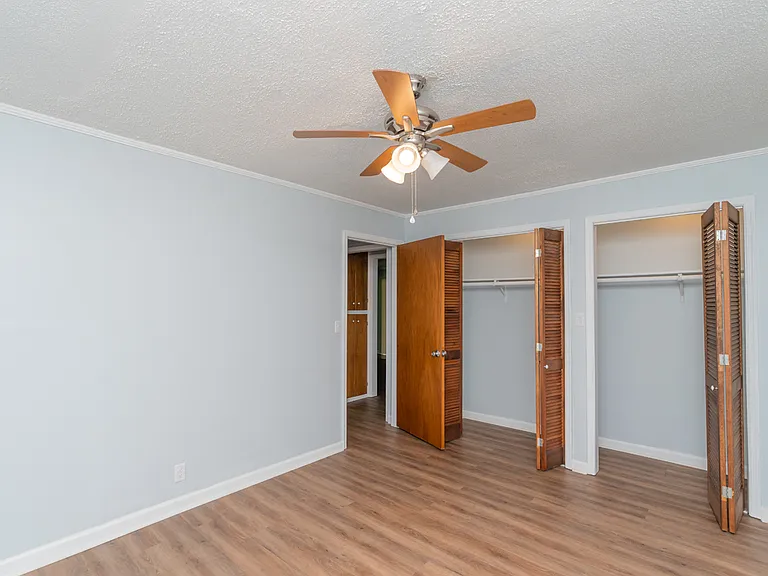 4831 Hunter Trl #3 — Photo 12