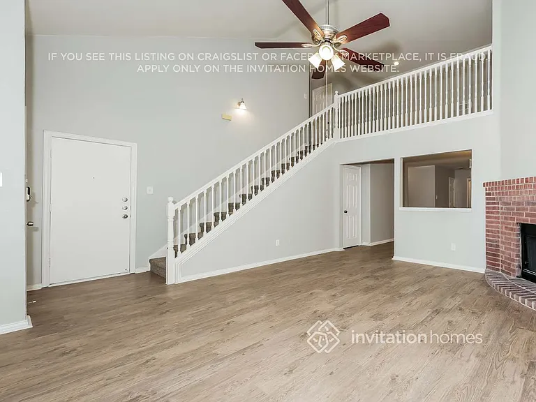 823 Yellowstone Dr — Photo 5