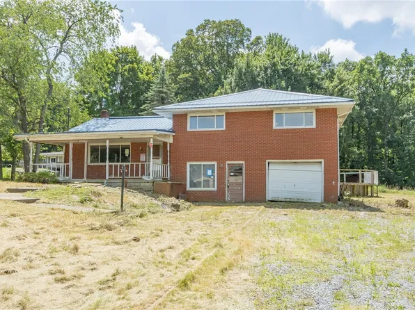 106 Morris Rd, Petrolia, PA 16050