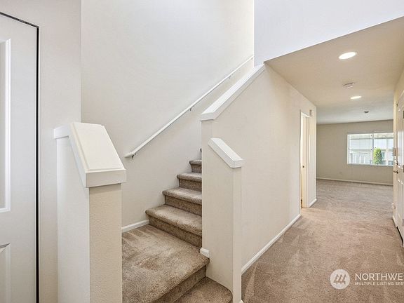 4th image of 19906 18th Avenue Ct E
