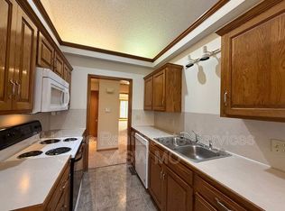 4060 S Ferguson Ave, Springfield, MO 65807