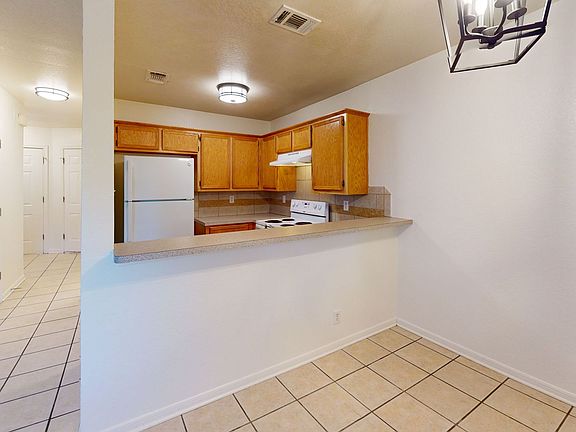 4th image of 1402 Chips Dr