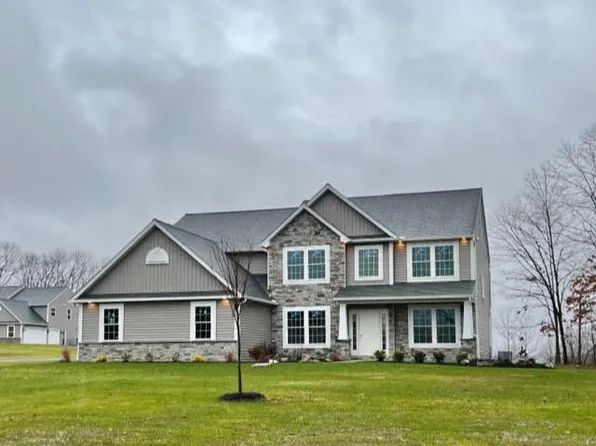 1136 Peach Mountain Rd #70, Pottsville, PA 17901