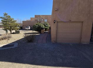1716 Violetas Rd NW, Albuquerque, NM 87104