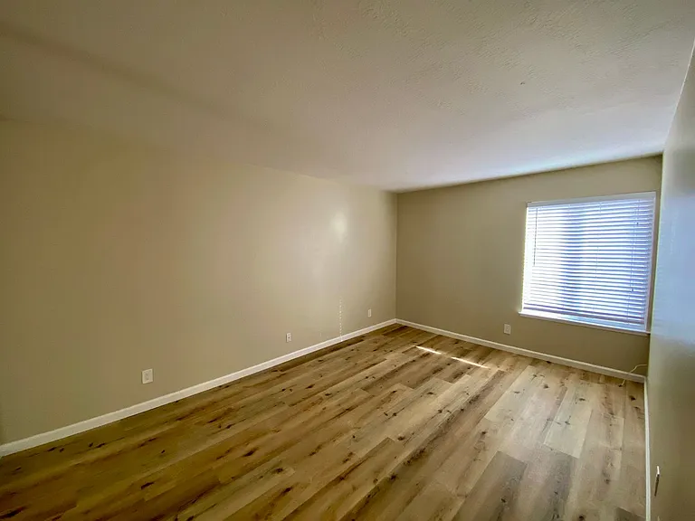 1566 Sunnyvale Ave #8 — Photo 9