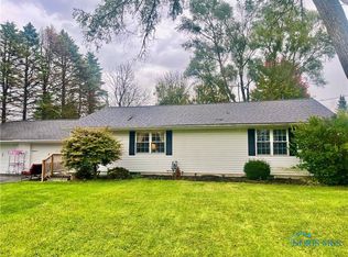 1713 Morrison Rd, Fremont, OH 43420