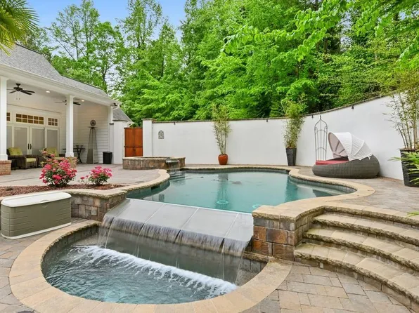 13260 Providence Lake Dr, Milton, GA 30004