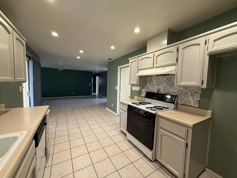 248 Exie Ln — Photo 7