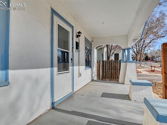 5th image of 807 E 12th St