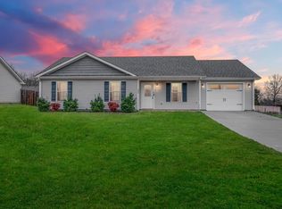 236 Bob White Trl, Oak Grove, KY 42262