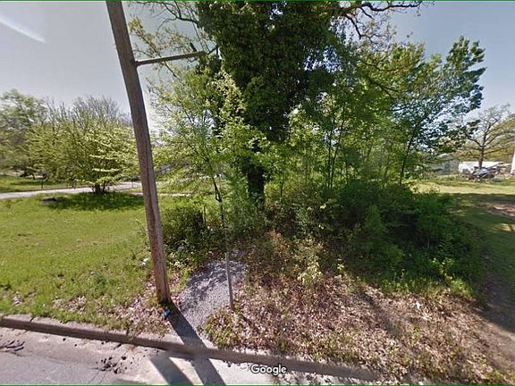 4th image of 3700 W 20th St