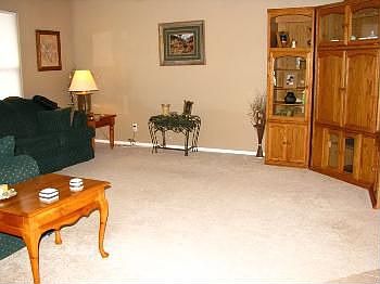 4th image of 205 Garnet Dr