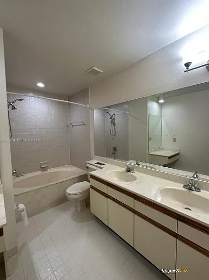 3176 Arbor Ln — Photo 5