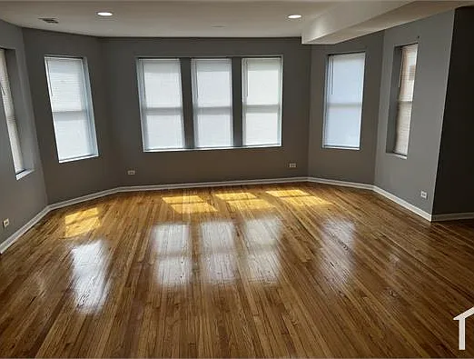 4 bed, $1,850 — Photo 2