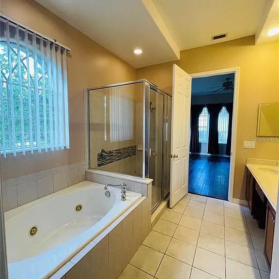 930 Spring Oak Cir — Photo 15
