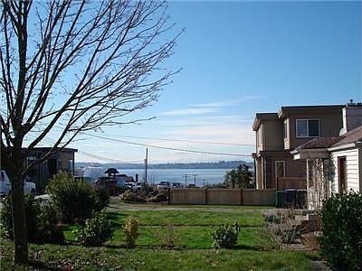 1st image of 10232 NE 64th St
