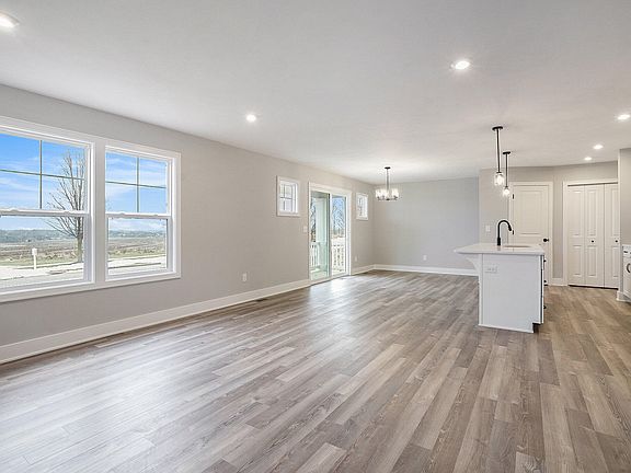 2nd image of 6485 Green Ash Dr