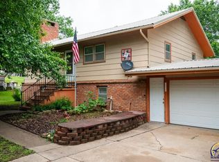 816 Hays St, Council Grove, KS 66846