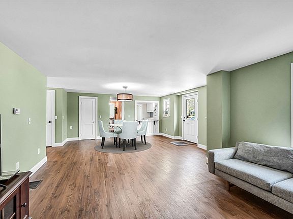5th image of 48 Fairview St #15