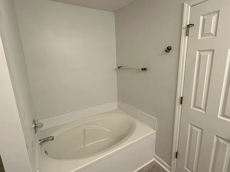 320 Bubble Creek Ct #7 — Photo 28