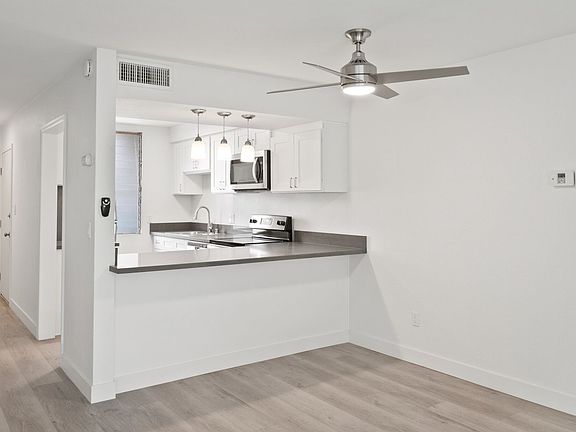 4th image of 712 S Fernwood St APT 1